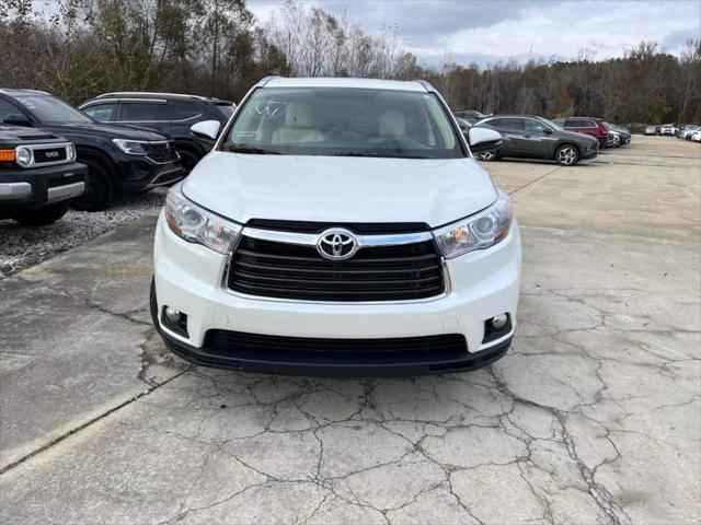 used 2016 Toyota Highlander car, priced at $16,995