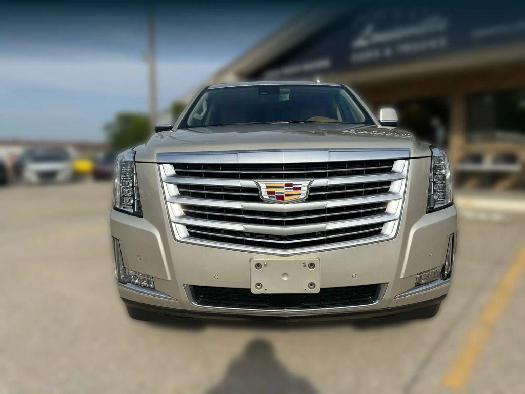 used 2016 Cadillac Escalade ESV car, priced at $22,620