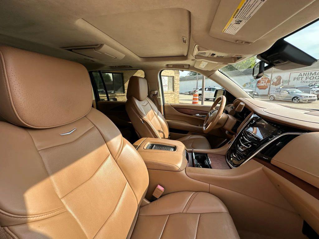 used 2016 Cadillac Escalade ESV car, priced at $22,620