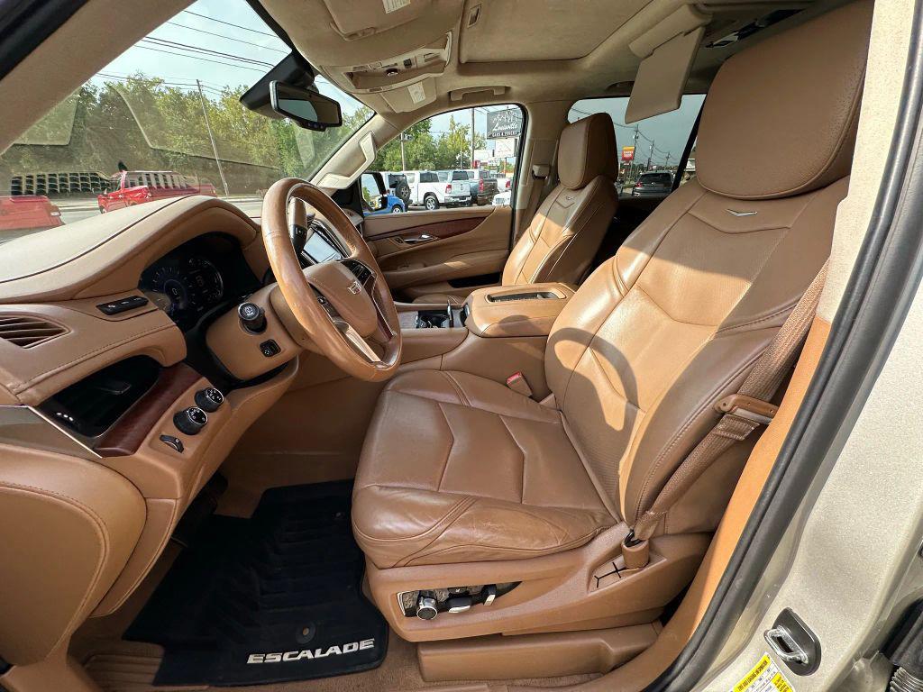 used 2016 Cadillac Escalade ESV car, priced at $22,620