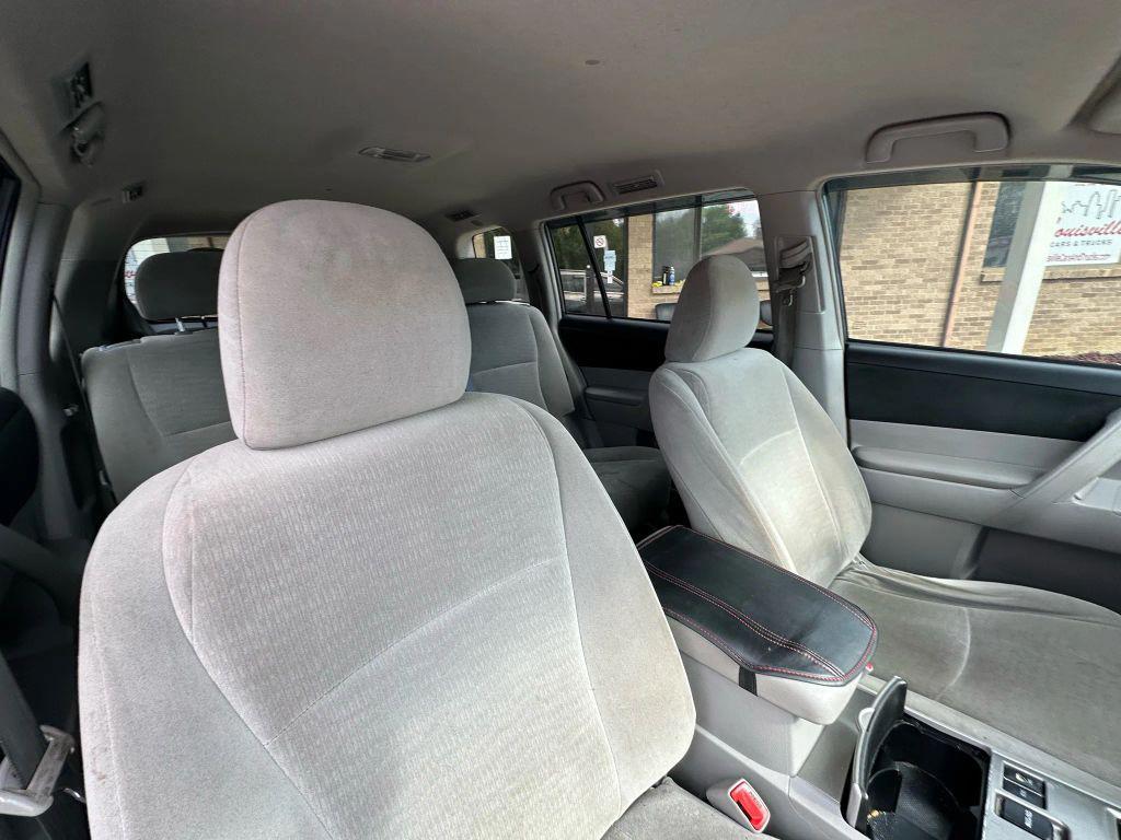 used 2012 Toyota Highlander car, priced at $12,995