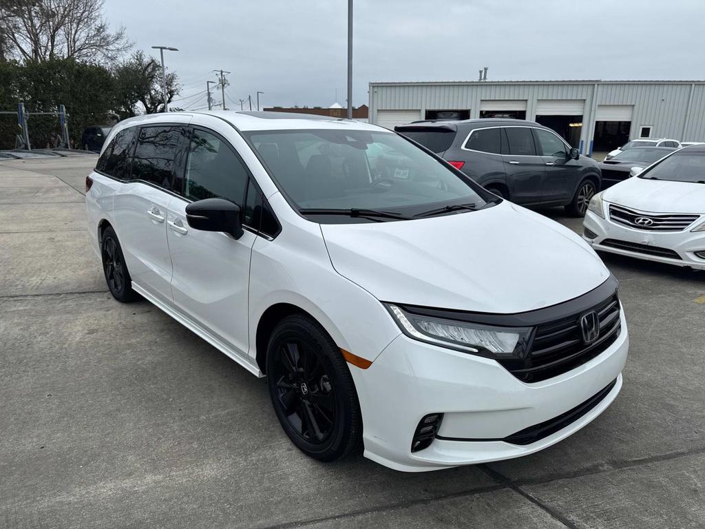 used 2024 Honda Odyssey car, priced at $40,346