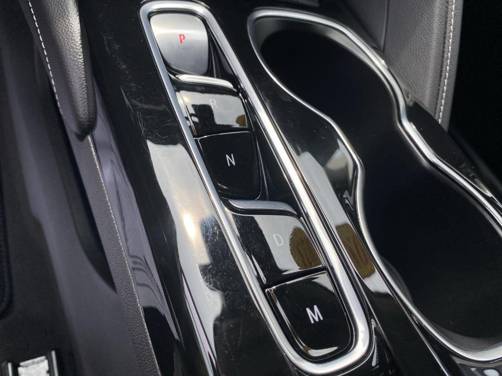 used 2023 Buick Envision car, priced at $29,000