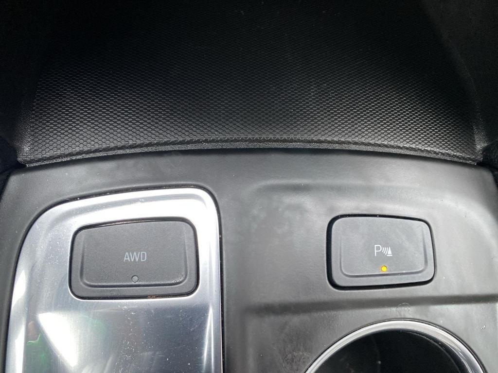 used 2022 Chevrolet Equinox car, priced at $22,000