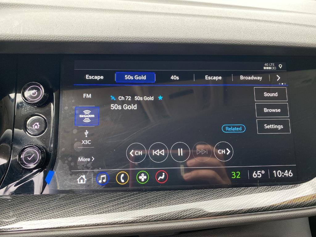 used 2023 Buick Envision car, priced at $29,000