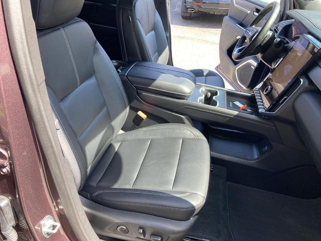 used 2024 GMC Acadia car, priced at $41,500