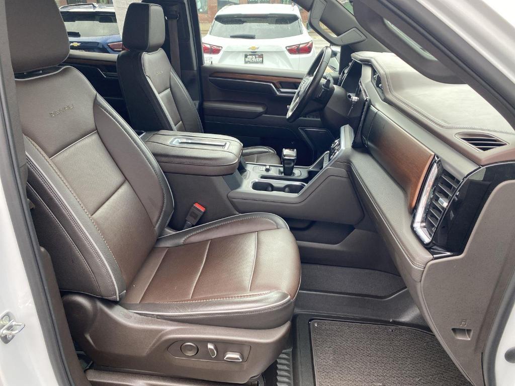 used 2022 GMC Sierra 1500 car, priced at $50,500