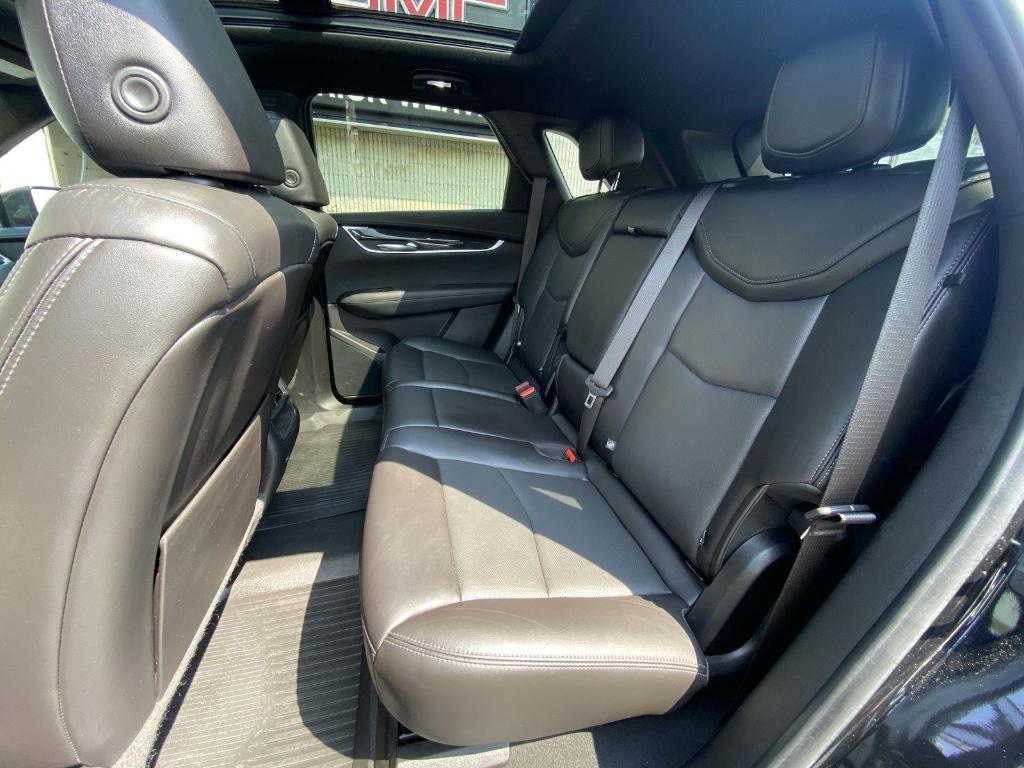 used 2021 Cadillac XT5 car, priced at $30,000