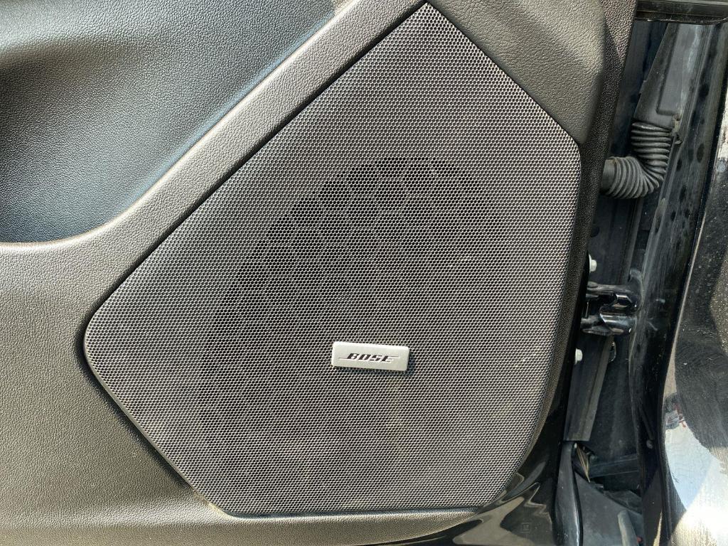 used 2021 Cadillac XT5 car, priced at $30,000