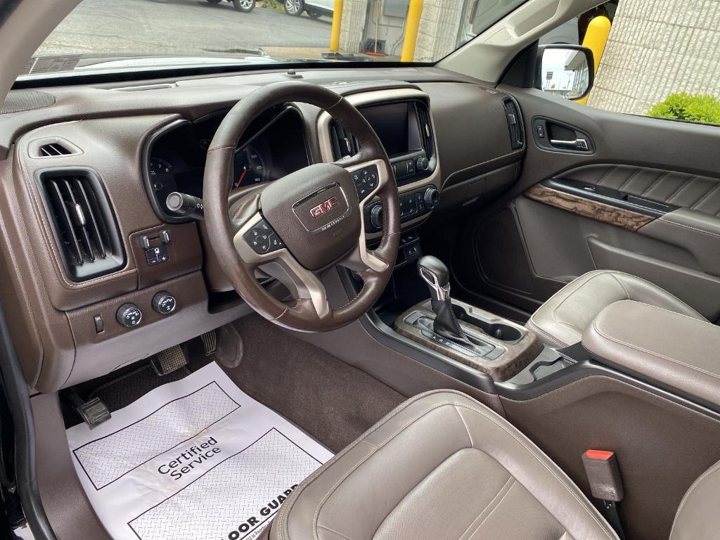 used 2022 GMC Canyon car, priced at $33,000