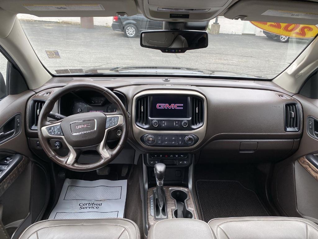 used 2022 GMC Canyon car, priced at $33,000