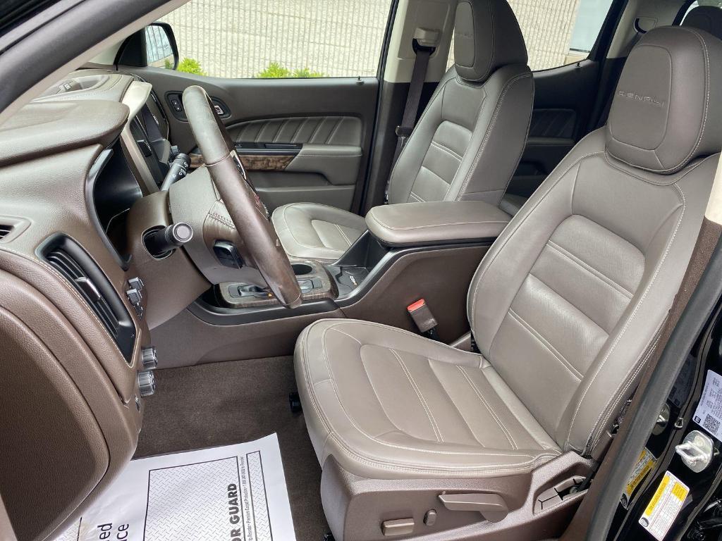 used 2022 GMC Canyon car, priced at $33,000