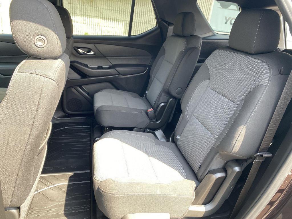 used 2023 Chevrolet Traverse car, priced at $33,500