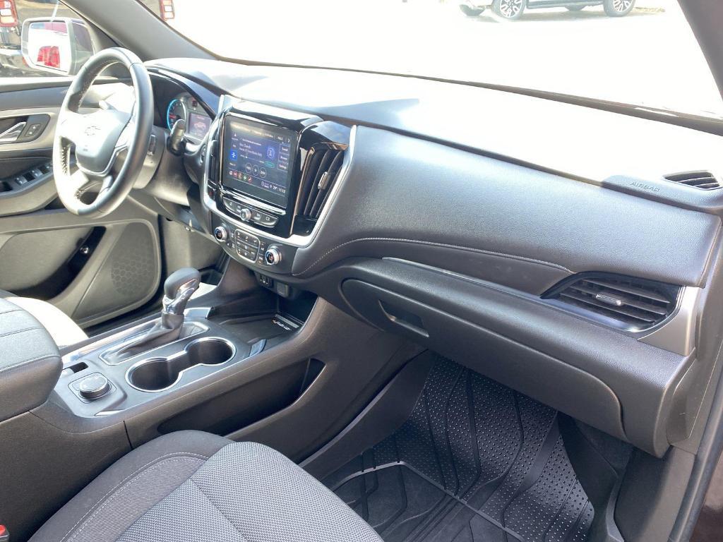used 2023 Chevrolet Traverse car, priced at $33,500