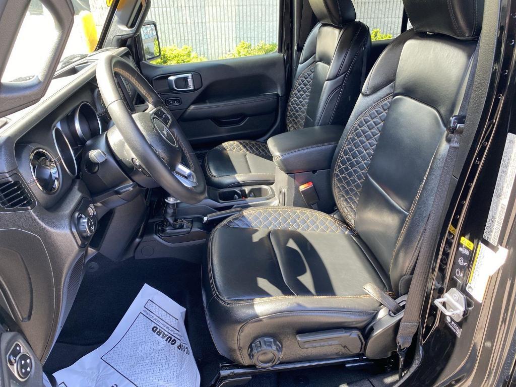 used 2023 Jeep Gladiator car, priced at $33,000