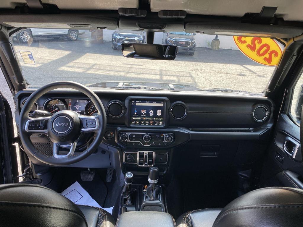 used 2023 Jeep Gladiator car, priced at $33,000