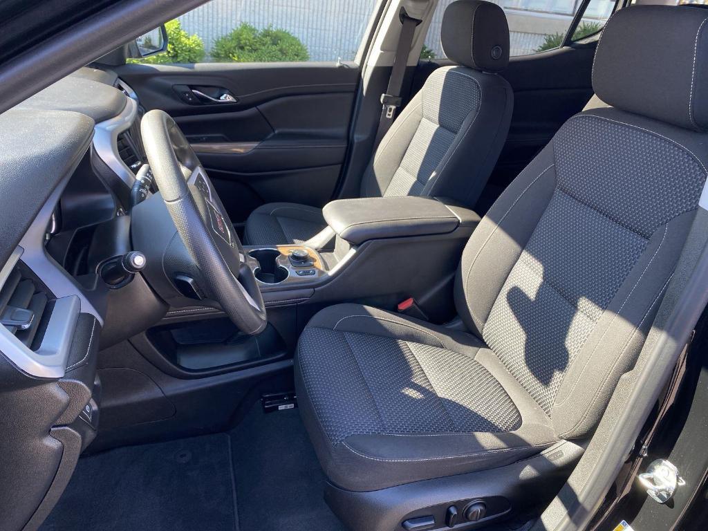 used 2023 GMC Acadia car, priced at $31,000