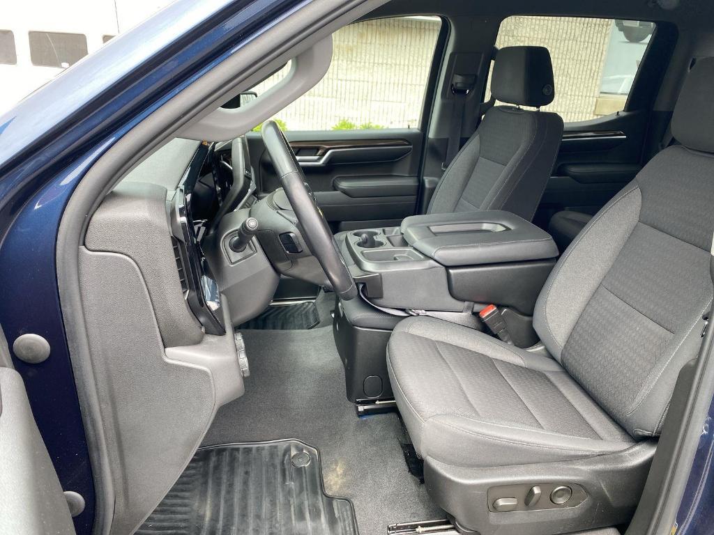 used 2022 Chevrolet Silverado 1500 car, priced at $35,500