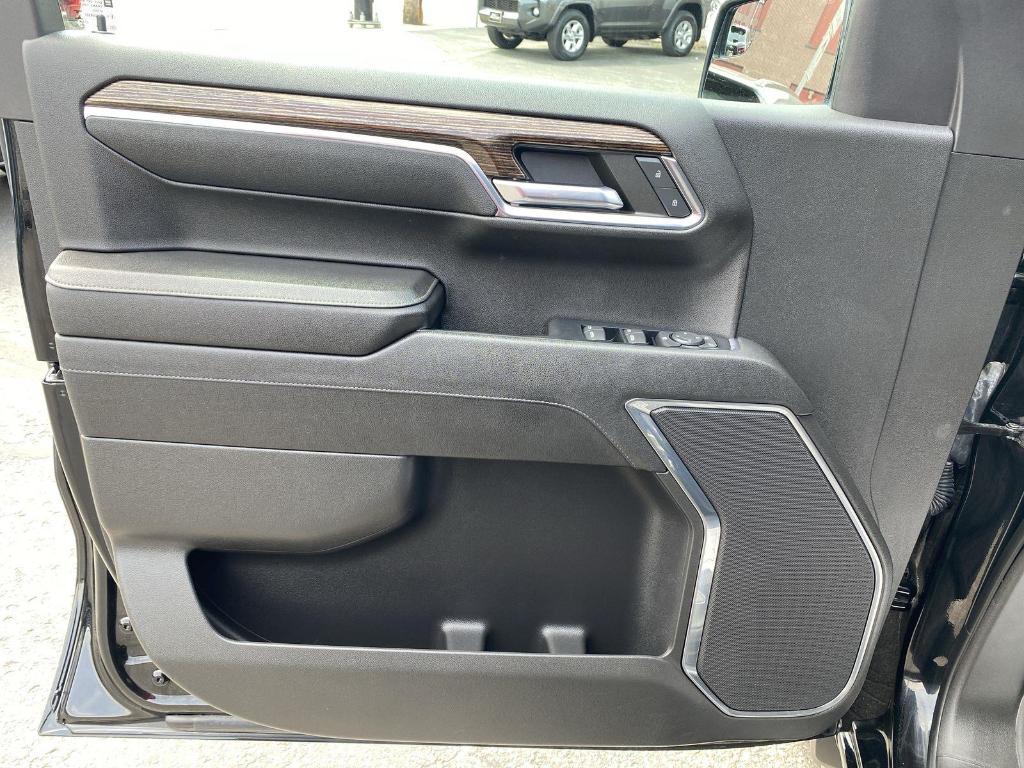 used 2023 GMC Sierra 1500 car, priced at $42,500