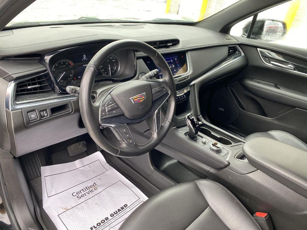 used 2021 Cadillac XT5 car, priced at $29,000