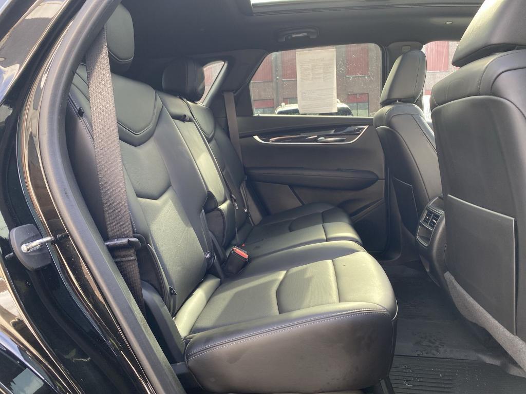 used 2021 Cadillac XT5 car, priced at $29,500