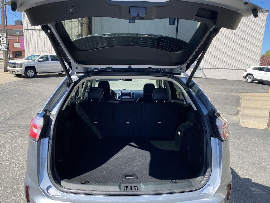 used 2024 Ford Edge car, priced at $30,000