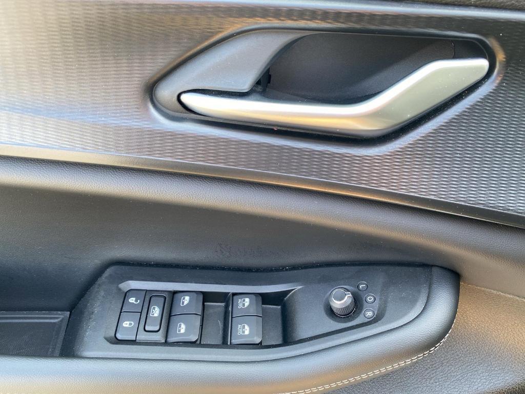 used 2023 Jeep Grand Cherokee car, priced at $31,500