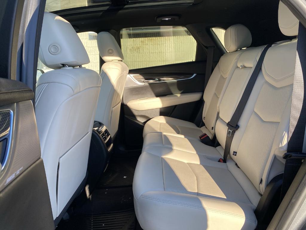 used 2021 Cadillac XT5 car, priced at $31,000