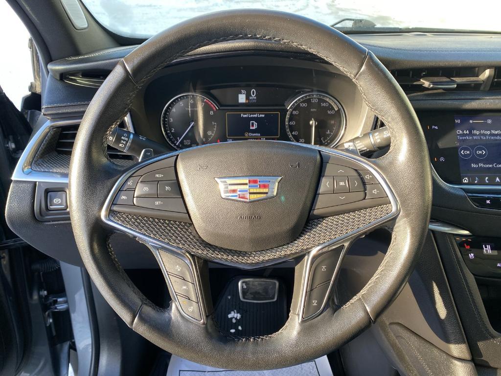 used 2021 Cadillac XT5 car, priced at $31,000