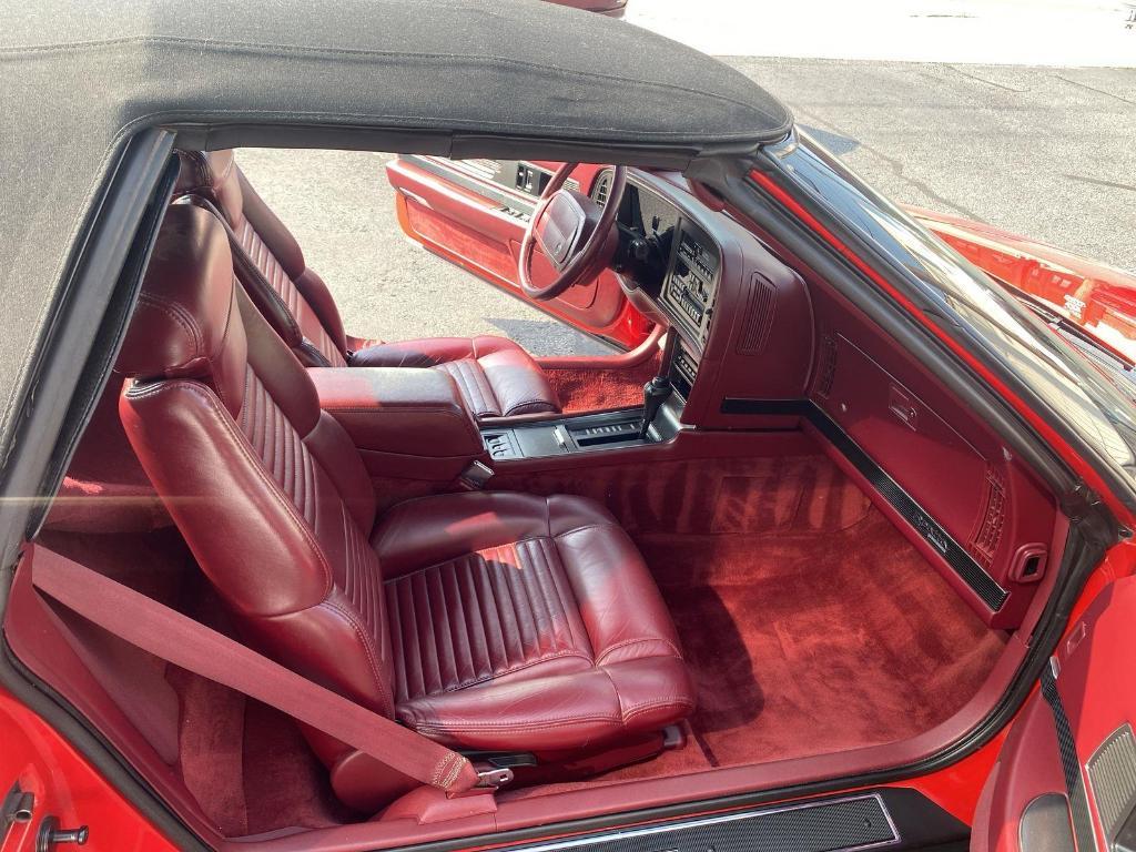 used 1990 Buick Reatta car, priced at $13,000