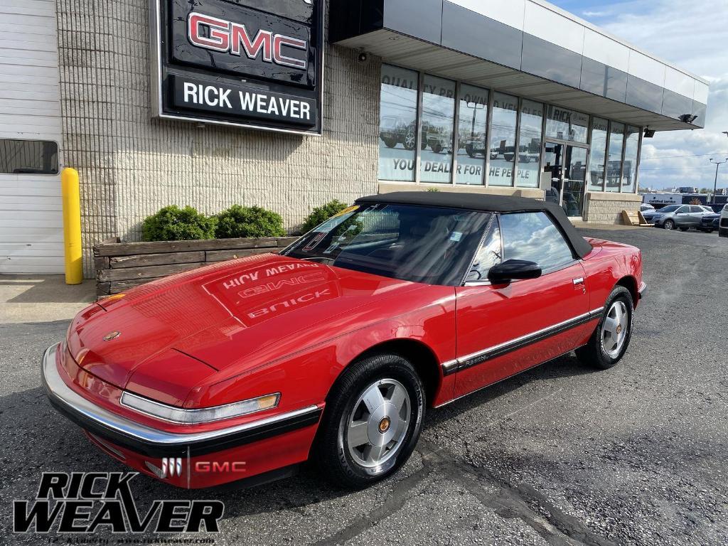 used 1990 Buick Reatta car, priced at $13,500