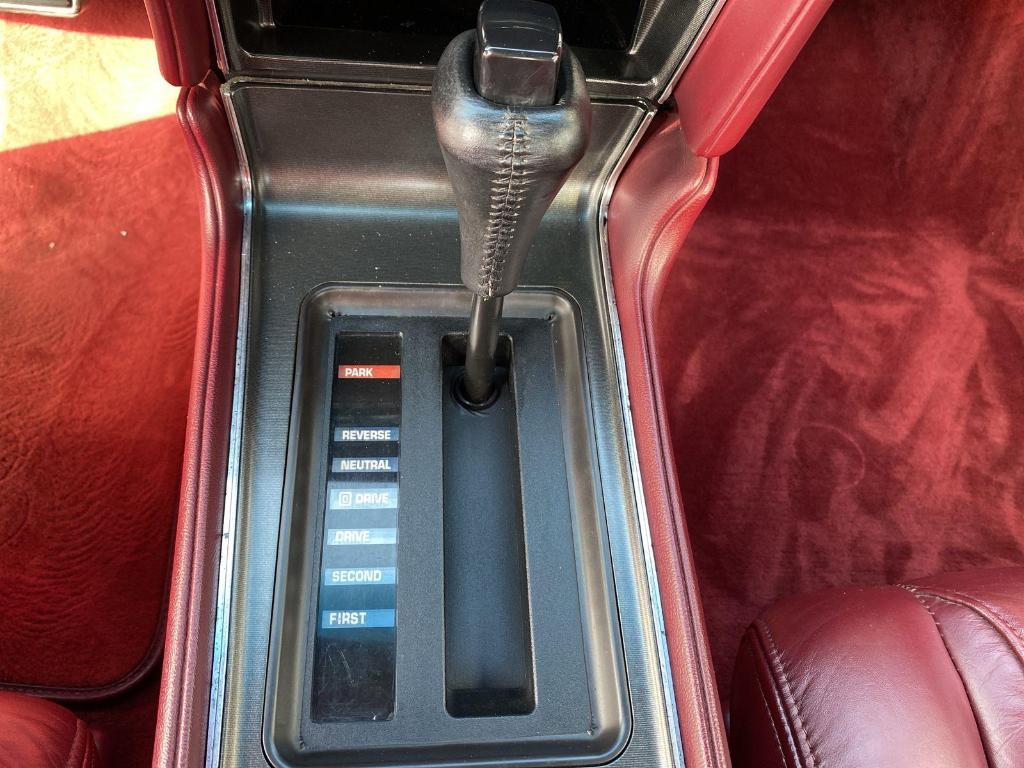 used 1990 Buick Reatta car, priced at $13,500