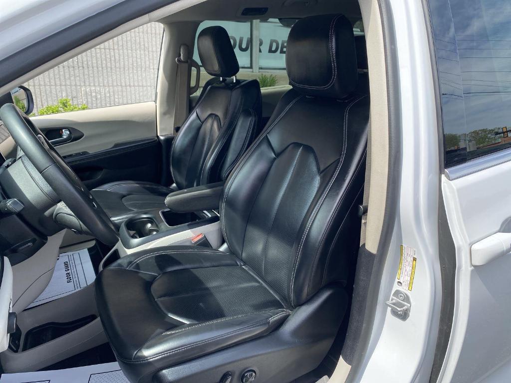 used 2023 Chrysler Pacifica car, priced at $22,500