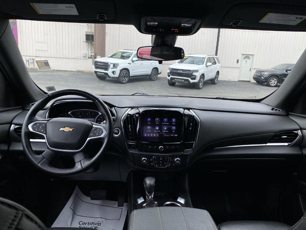 used 2023 Chevrolet Traverse car, priced at $33,500