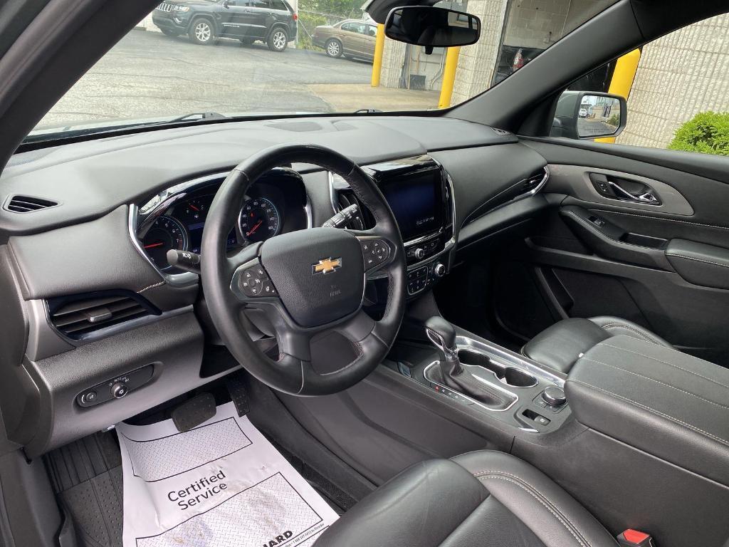 used 2023 Chevrolet Traverse car, priced at $33,500