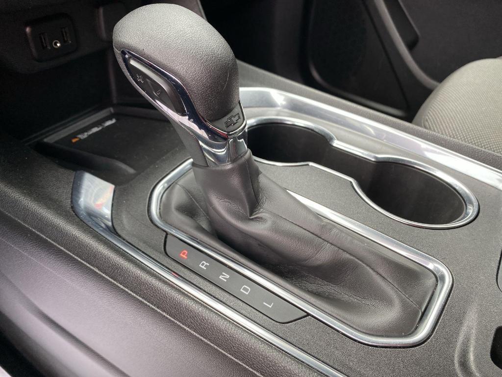 used 2023 Chevrolet Traverse car, priced at $33,000