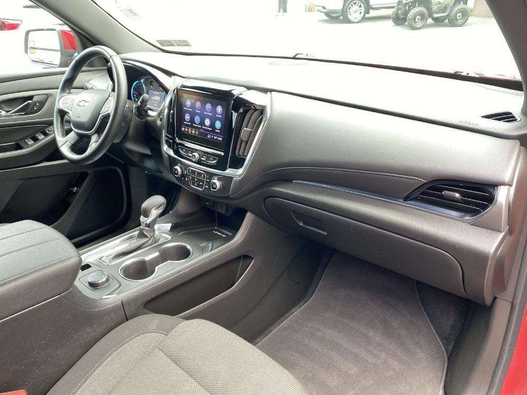 used 2023 Chevrolet Traverse car, priced at $33,000