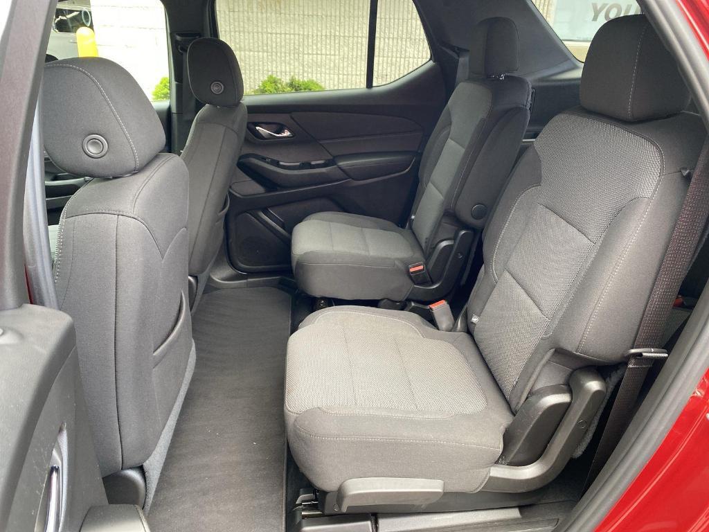 used 2023 Chevrolet Traverse car, priced at $33,000