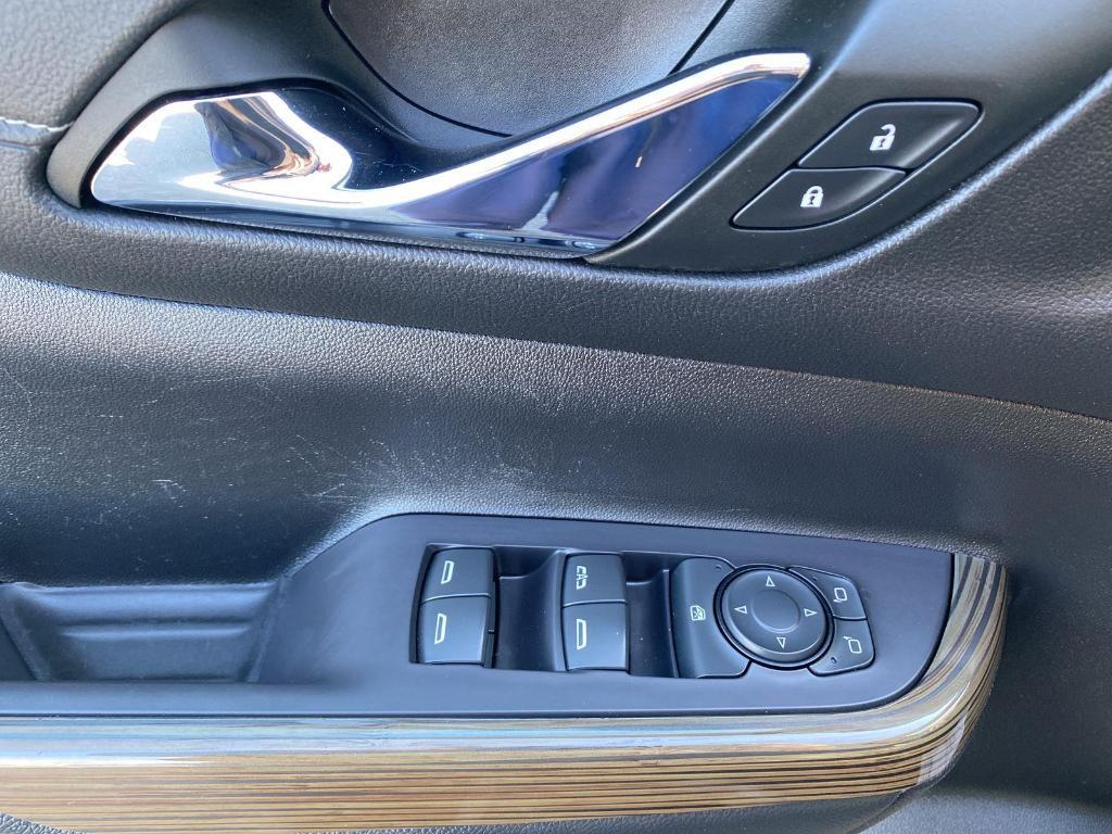 used 2022 GMC Acadia car, priced at $27,000