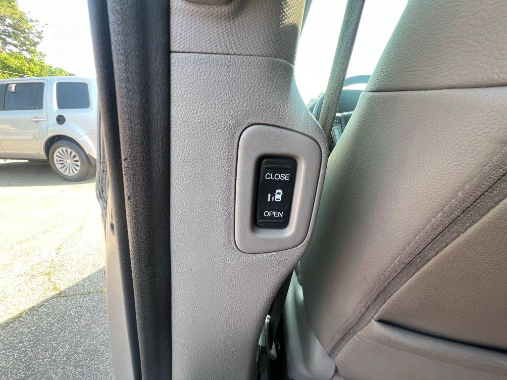 used 2012 Honda Odyssey car, priced at $9,999