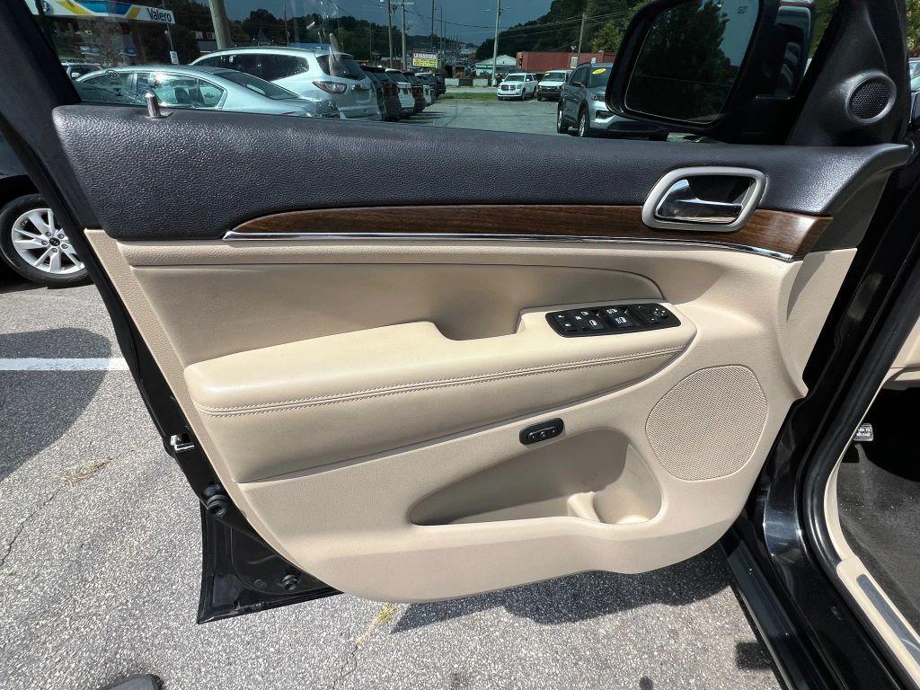 used 2015 Jeep Grand Cherokee car, priced at $10,750