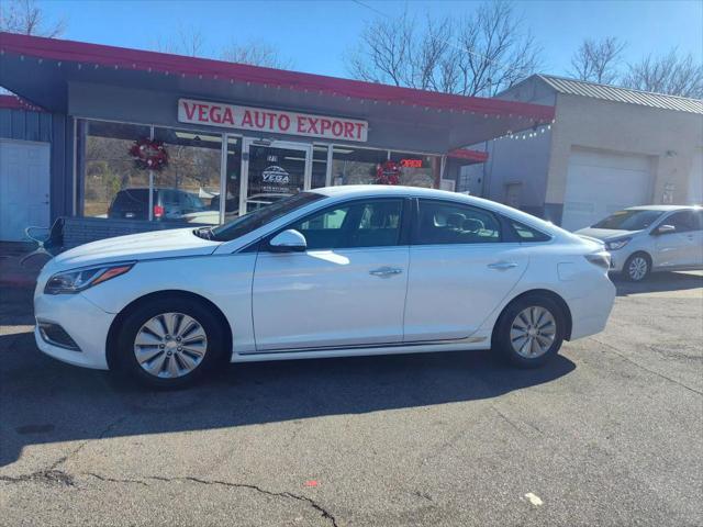 used 2016 Hyundai Sonata Hybrid car, priced at $13,999