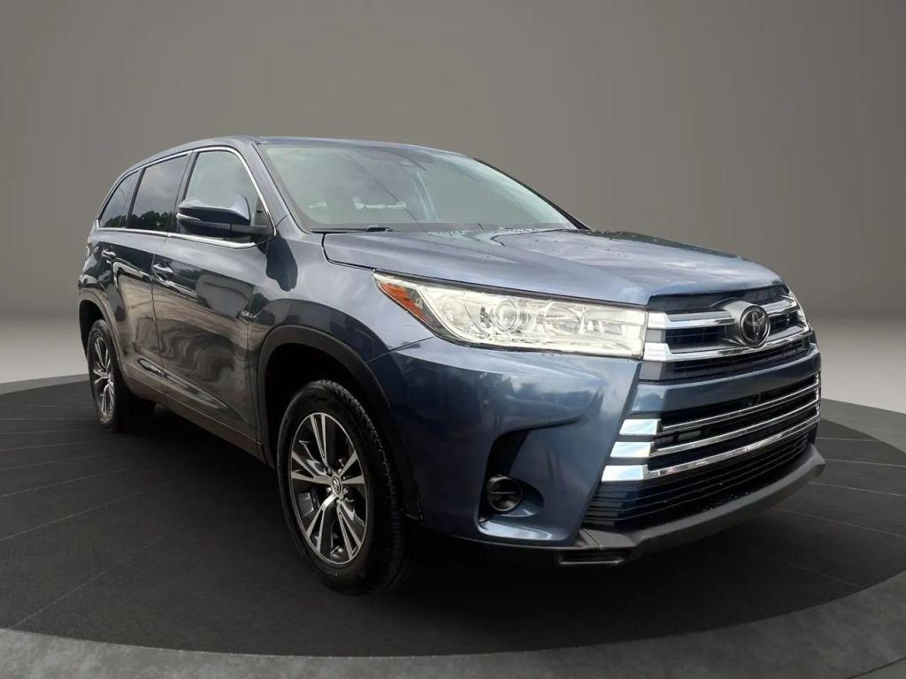 used 2019 Toyota Highlander car, priced at $16,800