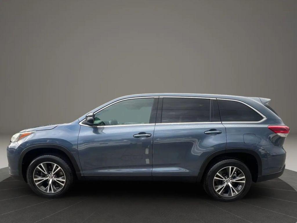 used 2019 Toyota Highlander car, priced at $16,800