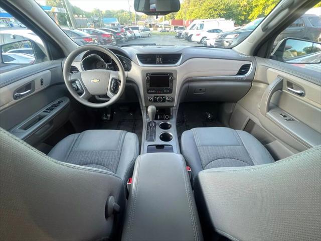 used 2017 Chevrolet Traverse car, priced at $11,999