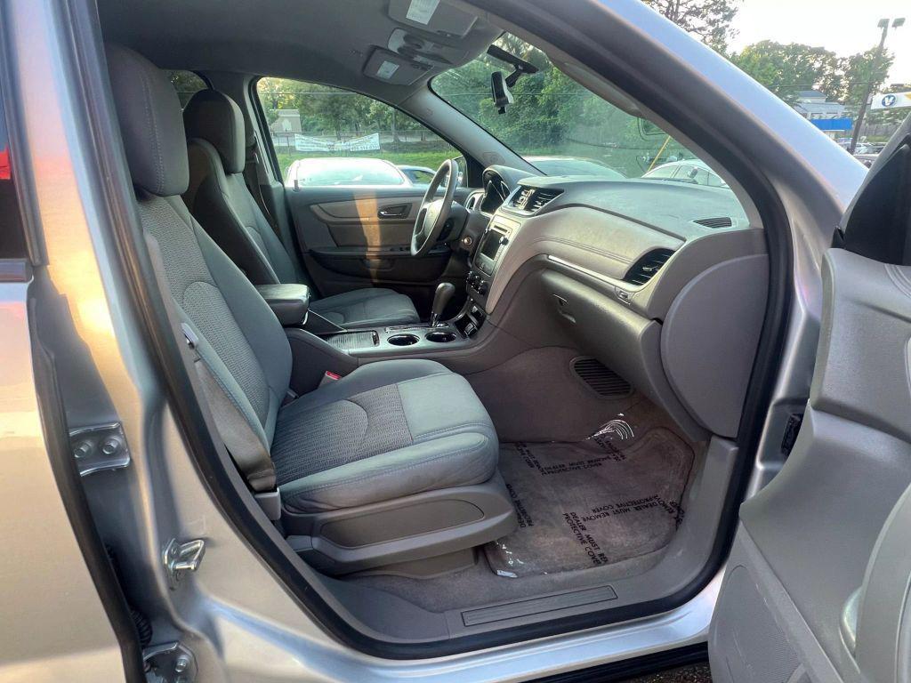 used 2017 Chevrolet Traverse car, priced at $13,500