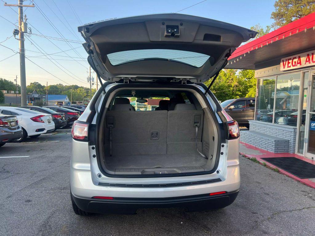 used 2017 Chevrolet Traverse car, priced at $13,500