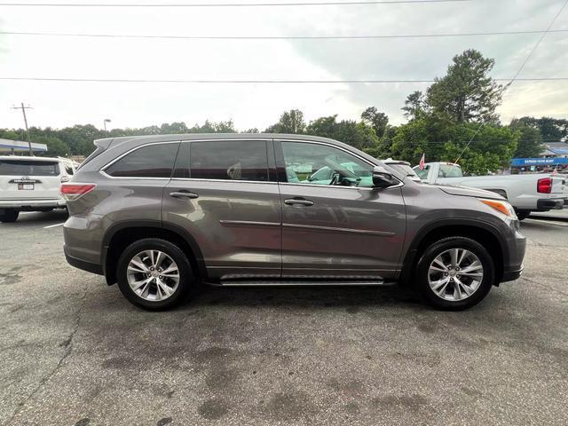 used 2014 Toyota Highlander car, priced at $16,900