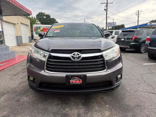 used 2014 Toyota Highlander car, priced at $16,900