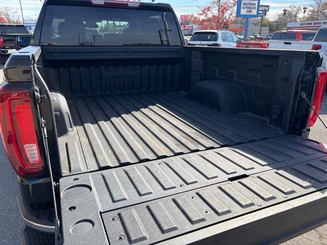 used 2022 GMC Sierra 1500 car, priced at $35,999